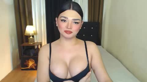 Snapshot of princesshugecumontop chatting on 1, 5, 2026 PrincessDONT FORGET TO FOLLOW ME online show from 1, 5, 2026