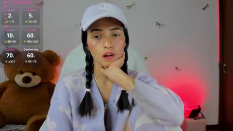 princessluna_14 online show from 18, 9, 2025