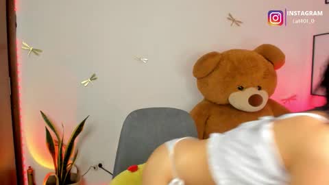 Snapshot of princessluna_14 chatting on 19, 12, 2025 princessluna_14 online show from 19, 12, 2025