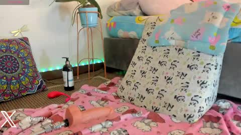 princessluna_14 online show from 28, 4, 2026