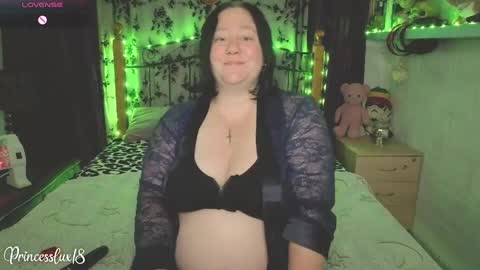 Snapshot of princesslux18 chatting on 26, 5, 2026 Lux Alot Luxi online show from 26, 5, 2026