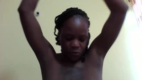 Snapshot of princessmiles2 chatting on 7, 2, 2025 phelly online show from 7, 2, 2025