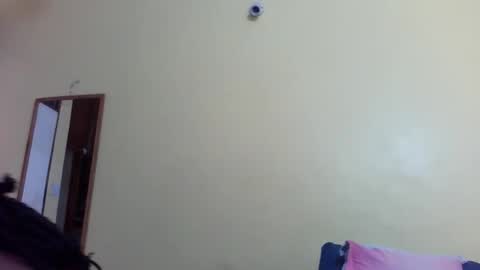 Snapshot of princessmiles2 chatting on 15, 9, 2025 phelly online show from 15, 9, 2025