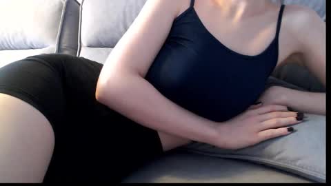 Snapshot of princessof_lust chatting on 5, 11, 2025 Kris3 online show from 5, 11, 2025