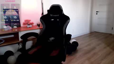 18 y.o online show from 9, 9, 2025