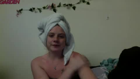 princesssnowflk84 online show from 22, 6, 2026