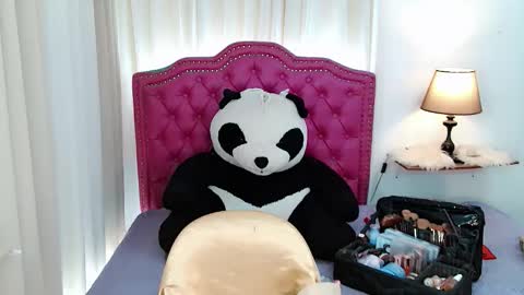 princessyanzy1 online show from 25, 4, 2026