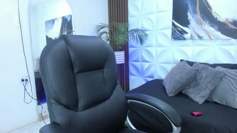 Priscila  online show from 22, 10, 2025