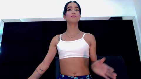 priscilarainbow online show from 25, 4, 2026