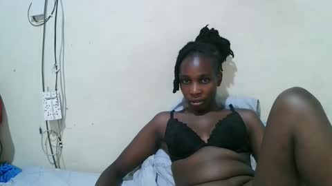 pritty_amber online show from 18, 4, 2026