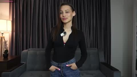 Snapshot of prohibited_content chatting on 27, 11, 2025 Sofi online show from 27, 11, 2025