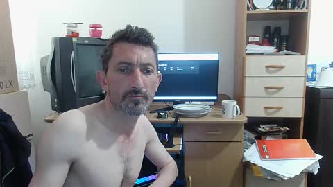 Snapshot of prosexualny chatting on 19, 4, 2026 Mariusz online show from 19, 4, 2026