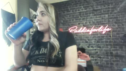 Krystle online show from 6, 4, 2026