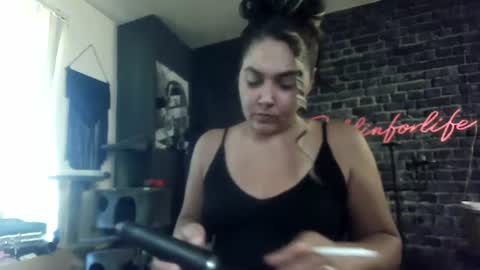 Krystle online show from 23, 7, 2026