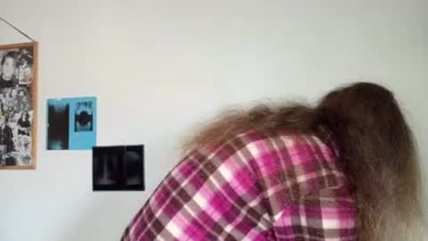 Lily  online show from 21, 7, 2026