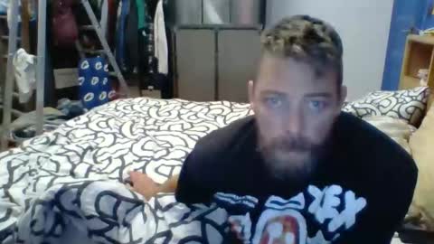 Snapshot of pug2222 chatting on 28, 9, 2025 pug2222 online show from 28, 9, 2025