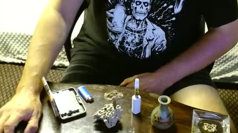 Snapshot of punkypapi chatting on 4, 11, 2025 Jojo online show from 4, 11, 2025