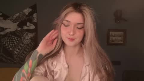 Bella online show from 25, 4, 2026