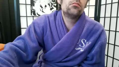 Purple online show from 15, 4, 2026