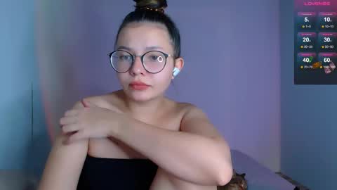 Carolyn online show from 16, 9, 2025