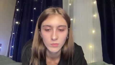 pussygirl007 online show from 4, 1, 2025