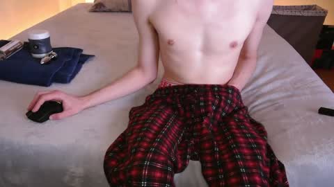 Snapshot of pussylover2182 chatting on 21, 12, 2024 pussylover2182 online show from 21, 12, 2024