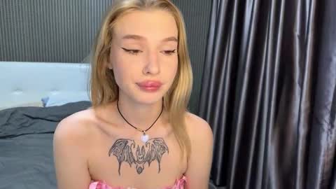 Lina online show from 5, 1, 2026