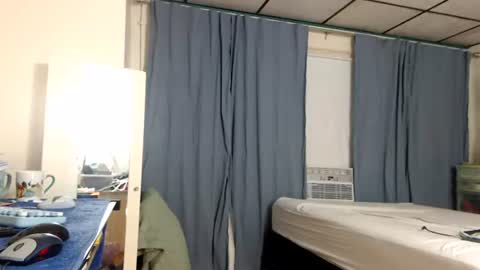 Snapshot of putiputi4u chatting on 29, 7, 2026 putiputi4u online show from 29, 7, 2026