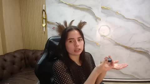 Qetsyah online show from 18, 4, 2026