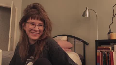    online show from 16, 2, 2025