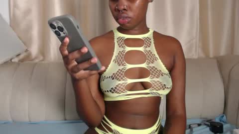Snapshot of quaine_ryleighn chatting on 13, 6, 2026 RYLEIGHN online show from 13, 6, 2026