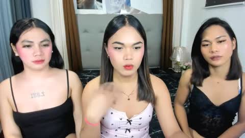 Snapshot of queen_arnie4utsxxx chatting on 12, 4, 2026 Arnie online show from 12, 4, 2026