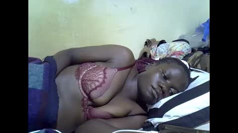 Snapshot of queen_darling3 chatting on 23, 10, 2025 Gentrix online show from 23, 10, 2025