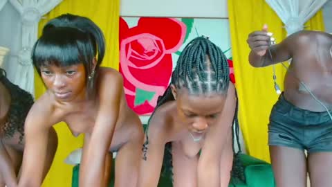 queen online show from 20, 4, 2026