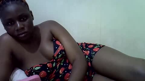 Snapshot of queen_leilla chatting on 10, 6, 2026 queen_leilla online show from 10, 6, 2026