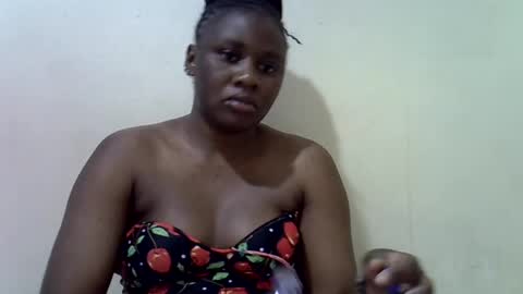 Snapshot of queen_leilla chatting on 21, 7, 2026 queen_leilla online show from 21, 7, 2026