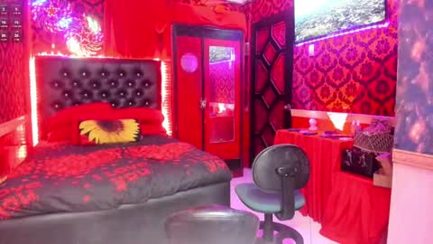 Lily online show from 20, 12, 2024