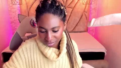 Snapshot of queen_perla_ chatting on 23, 2, 2025 online show from 23, 2, 2025