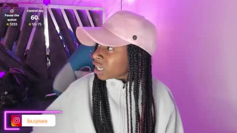 Snapshot of queen_perla_ chatting on 30, 9, 2025 online show from 30, 9, 2025