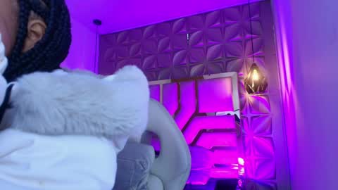   online show from 26, 4, 2026