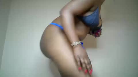 queen_pretty1 online show from 12, 3, 2026