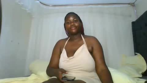 Snapshot of queen_sarafina chatting on 25, 3, 2026 Queen Sara online show from 25, 3, 2026
