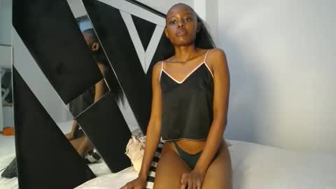 queen_sashavixen online show from 10, 4, 2026