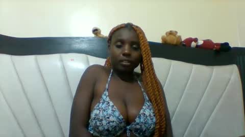 Snapshot of queen_wow2 chatting on 14, 9, 2025 queen online show from 14, 9, 2025