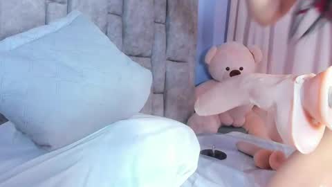 queen_yully online show from 16, 4, 2026