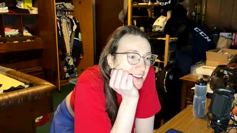 Snapshot of queenariatloak chatting on 9, 3, 2026 Aria TLoak online show from 9, 3, 2026