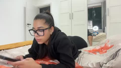 Nataly online show from 5, 6, 2026