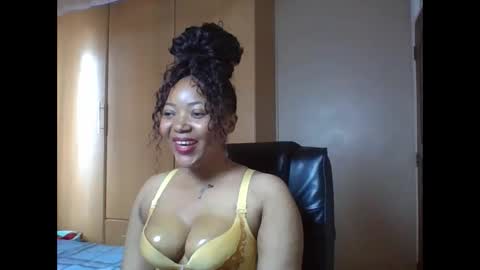 Queenbebony2 online show from 28, 4, 2026