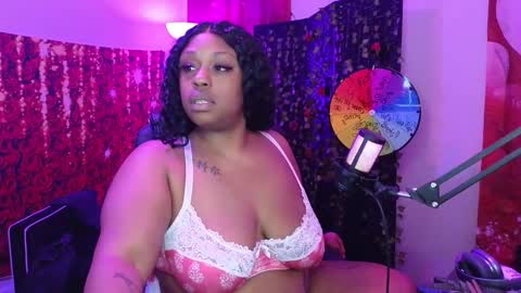 Queen Cherise Roze online show from 11, 2, 2026