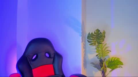 Queen online show from 27, 4, 2026